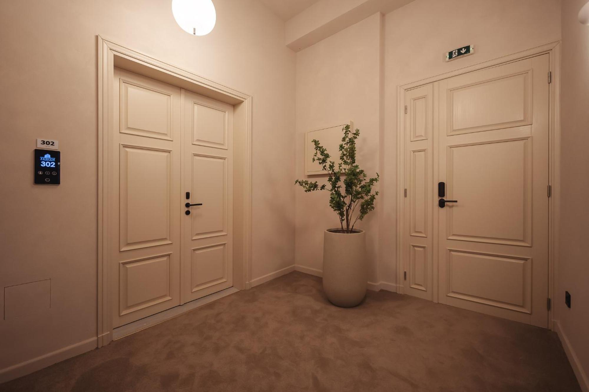 Zenith Premium Suites Tesalonika Bagian luar foto